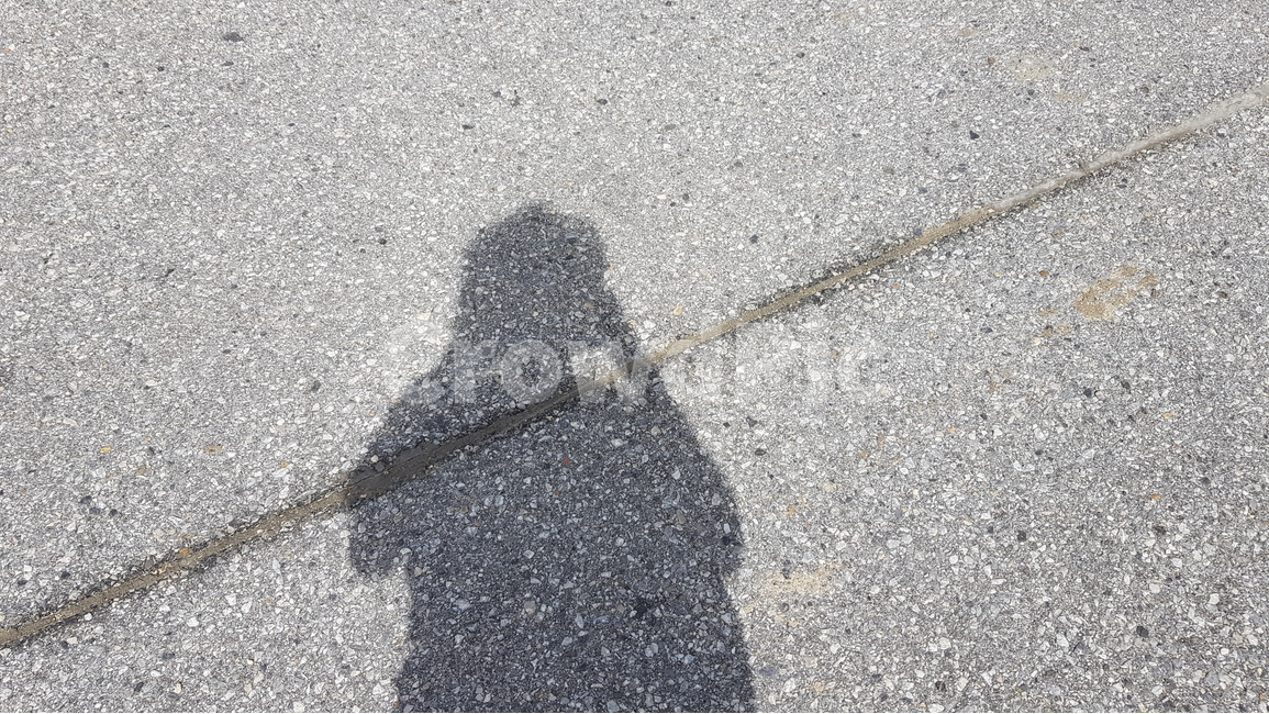 그림자,아스팔트,햇빛,햇볕,길,길거리,길바닥,여름,shadow,silhouette,street,summer,ground,인물실루엣,사람실루엣,character silhouette,human silhouette,asphalt