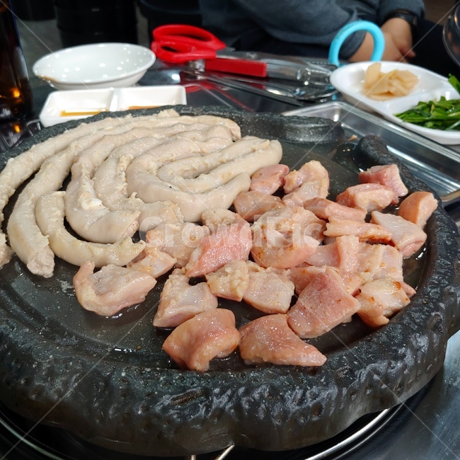 곱창,막창,외식,생막창,생곱창,술자리,음식,식재료,요리,food,cook,meal,dishes,food reserves