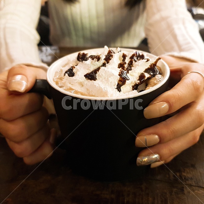 커피,모카,네일,손,카페,간식,디저트,cafe,coffee,snack,dessert,feeling