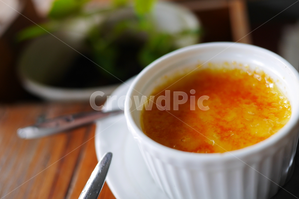 크림브륄레,카페,디저트,식물,スイーツ,dessert,음식,식재료,요리,food,cook,meal,dishes,food reserves,디저트,간식,후식,dessert,snack