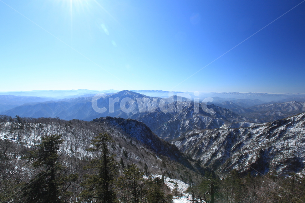 설악산,겨울산행,파란하늘,대청봉,능선,겨울나무,설원,등산,겨울,계절,winter,season,자연,풍경,nature,landscape,plant,식물,tree,나무,outdoors,옥외,fir,전나무,mountain range,산맥,mountain,산