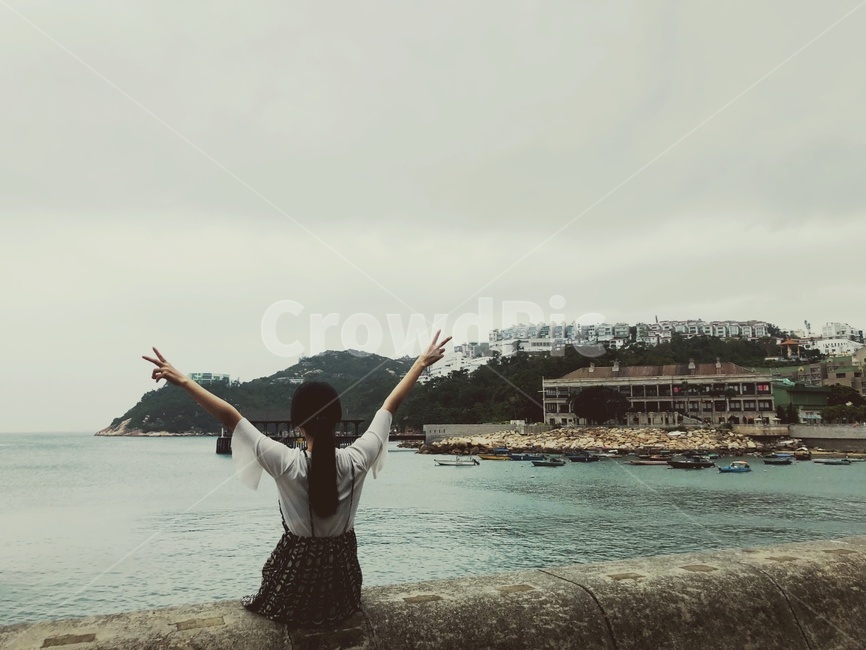 홍콩,스탠리베이,뒷모습,여자,바닷가,사람,인물,인간,human,person,여성,여자,woman,female,lady,감정표현,기분,feeling,emotion