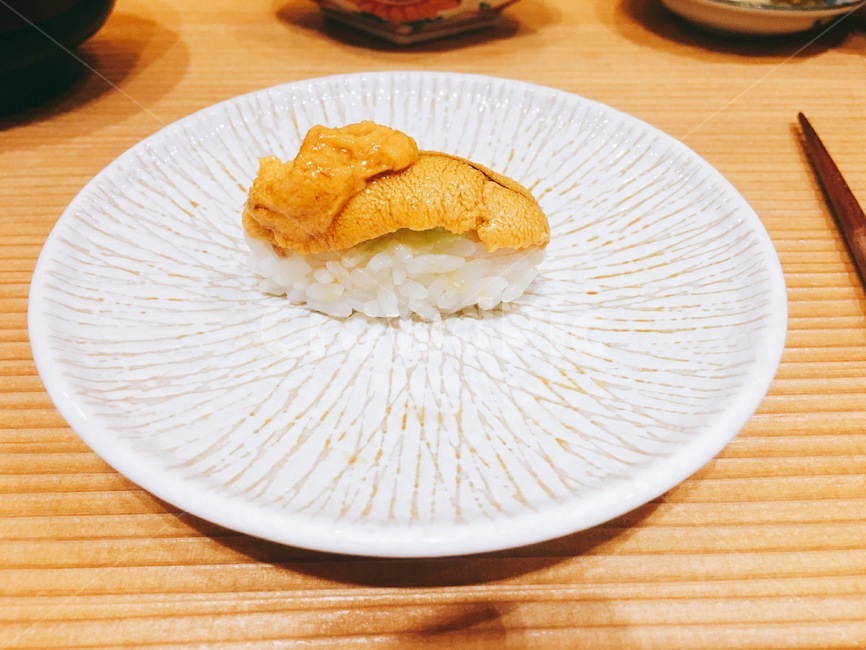 초밥,회,스시,접시,일식,코스,성게,sushi,japanessfood,cuisine,음식,food,plate,날것,raw,성게알,seaurchinroe