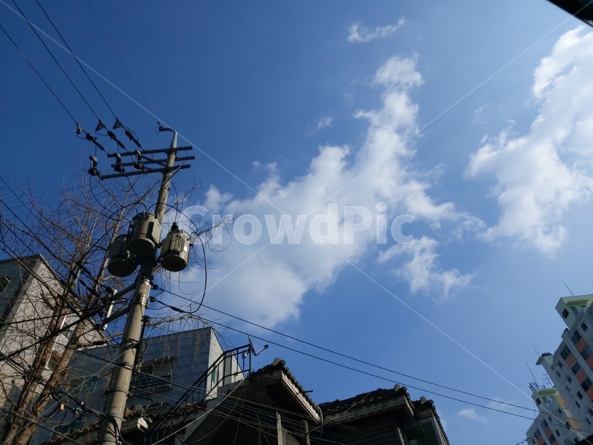 푸른하늘,맑은날,outdoors,옥외,구름,clouds,뭉게구름