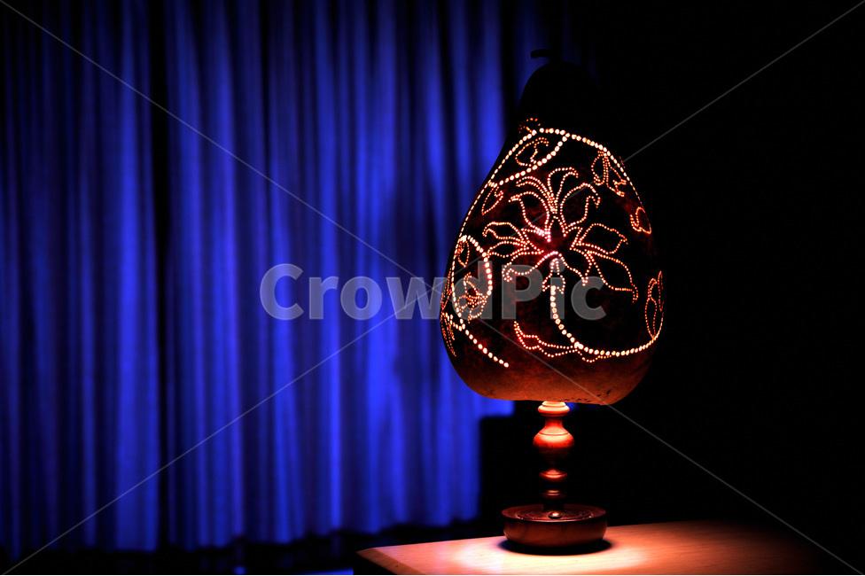 전등,불빛,어둠,수제품,호박등,사물,물건,오브젝트,thing,object,matter