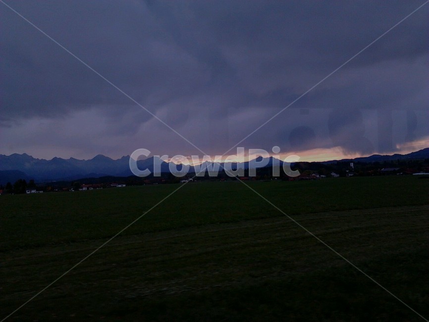 plant,자연,green,초록,풍경,outdoors,옥외,산,mountain,nature,weather,날씨,밤,저녁,dusk,field,목초지,벌판,초원,grass,보라,석양,어스름,황혼