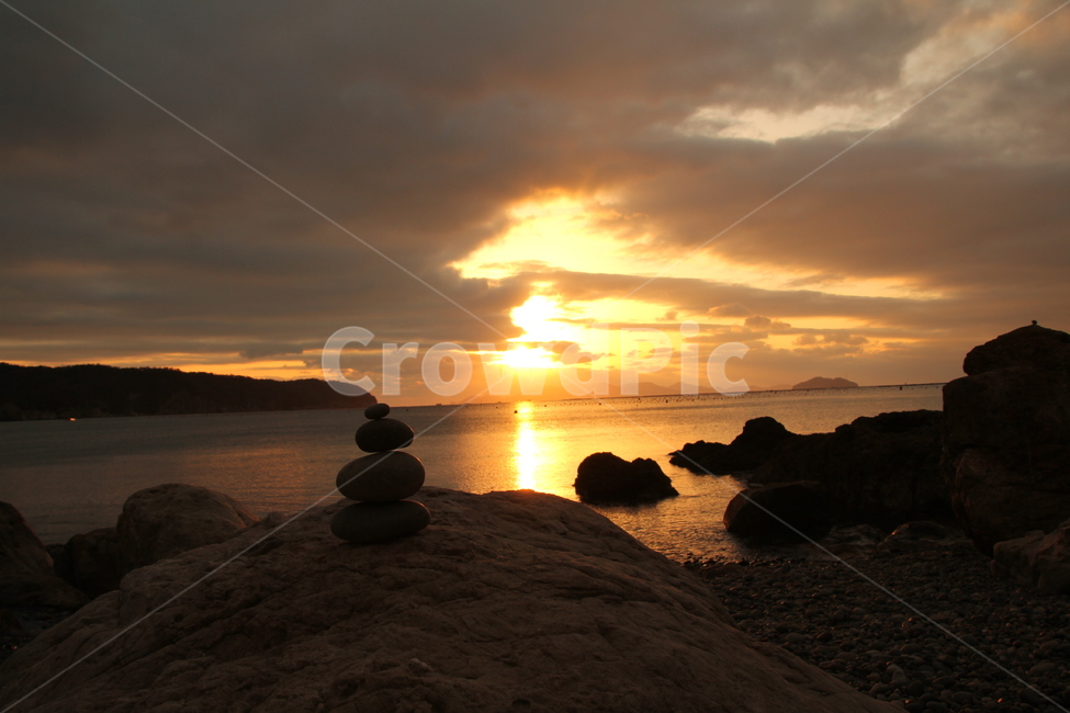일출,해돋이,일출명소,완도군,정도리구계등,구계등일출,완도자갈마당일출,해,sun,sunrise,자연,풍경,nature,landscape,한국자연풍경,한국자연경관,korea nature landscape,outdoors,옥외,red sky,붉은 하늘,dawn,새벽,dusk,황혼,sunset,일몰,sky,하늘