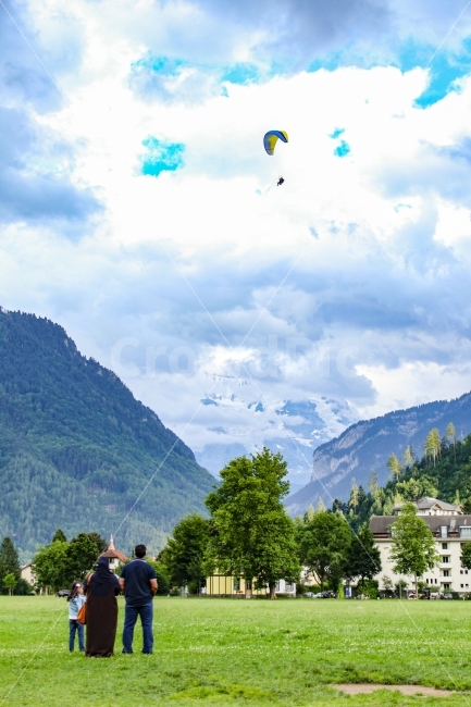 스위스,인터라켄,회에마테공원,Interlaken,Hohemattepark,Switzerland,Swiss,Hohematte,해외,외국,세계,foreign,oversea,world,사람,인물,인간,human,person,스포츠,레저,운동,sports,leisure,exercise