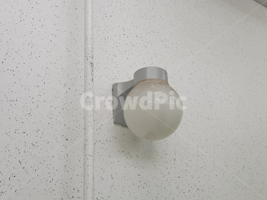 전구,오래된조명,먼지쌓인조명,낡은조명,꺼진조명,lighting,조명