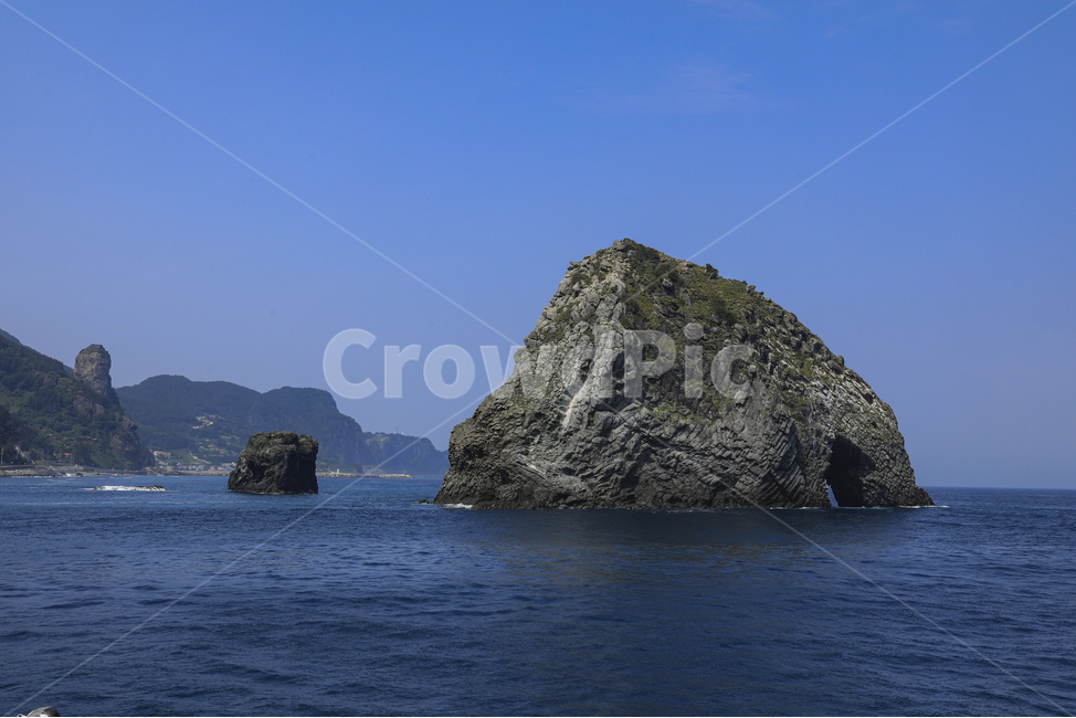 바다,바위,울릉도,산,해안선,sea,rock,shoreline,cliff,mauntain,자연,풍경,nature,landscape