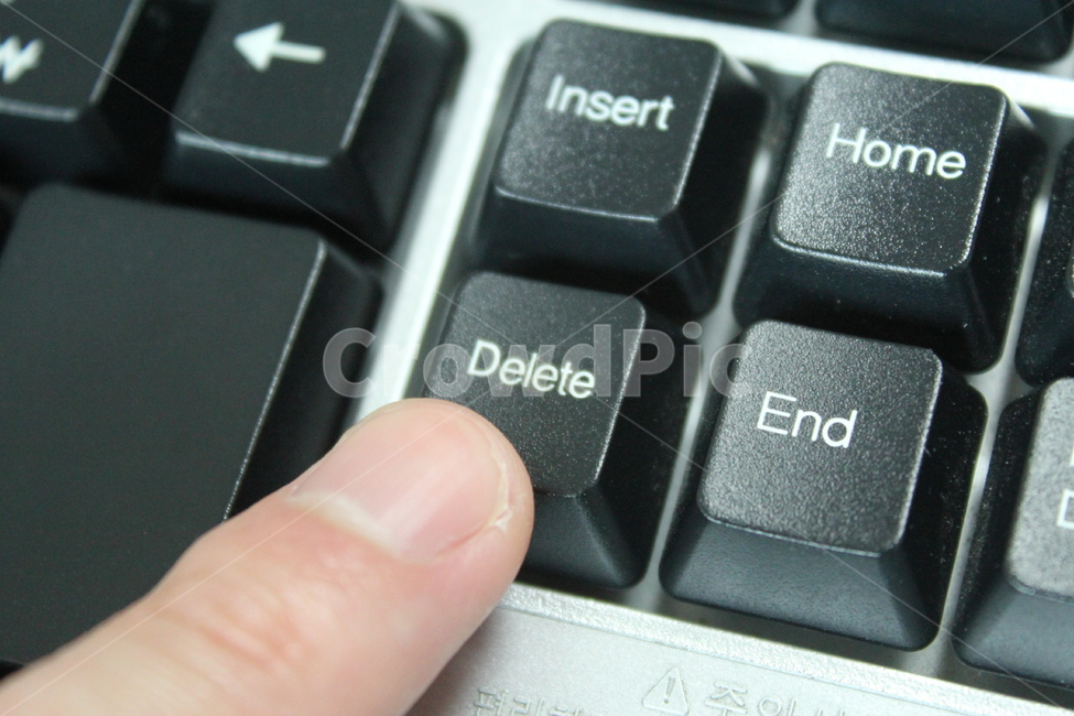 컴퓨터키보드,delete,삭제키,키보드,computerkeyboard,keyboard,손가락