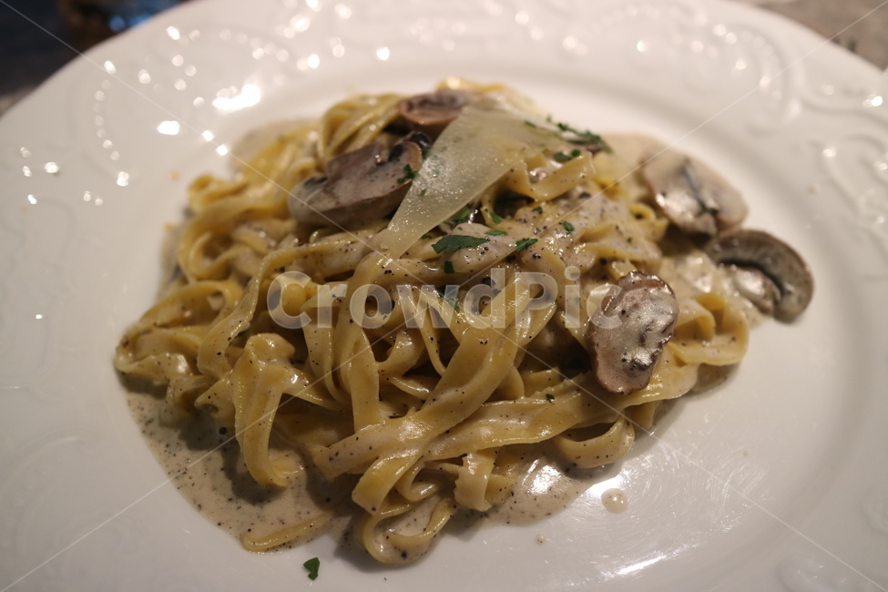 크림파스타,트러플오일파스타,creampasta,truffleoilpasta,mushroompasta,pasta,음식,식재료,요리,food,cook,meal,dishes,food reserves