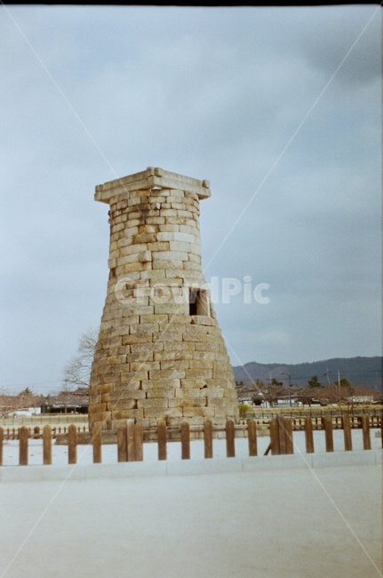 필름,필름카메라,감성,경주,첨성대,흐린날,관광지,랜드마크,landmark,tourist attraction,한국랜드마크,한국관광지,한국명소,korea landmark,korea tourist attraction
