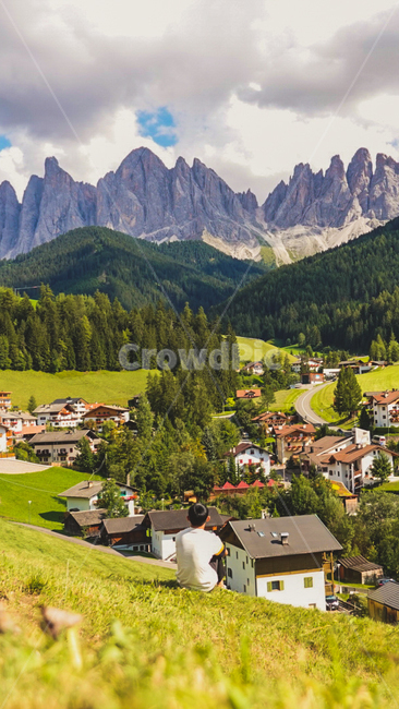 Town,countryside,back,mountain range,country village