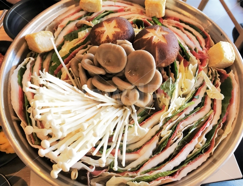 food,밀푀유,버섯,샤브샤브,soup,hot,japanese,일본음식,delicious,맛있는,뜨거운,음식,식재료,요리,food,cook,meal,dishes,food reserves,육류,고기,meat,채소,야채,vegetables,일식,일본음식,일본요리,Japanese food,Japanese dishes,Japanese meal,Japanese cook