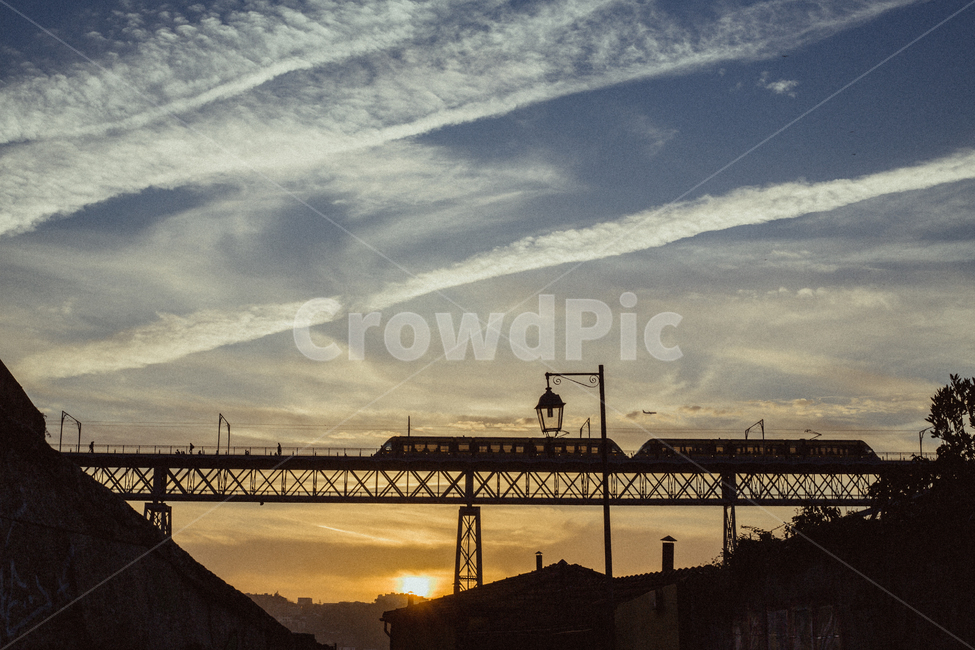 노을,해질녘,포르투갈,포르투,기차,열차,다리,bridge,sunset,train,해외여행,유럽,교통,교통수단,traffic,transportation