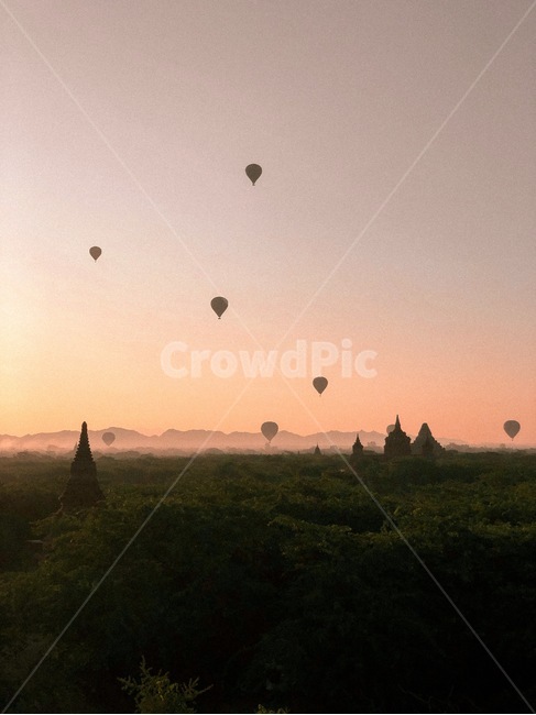 bagan,myanmar,미얀마,바간,열기구,hotairballon,hotairballons,leisure,leisures,landscape,landscapes,sky,pagoda,temple,sunset,sunrise,석양,노을,일출,파고다,절,불교,burmese,풍경,자연,nature