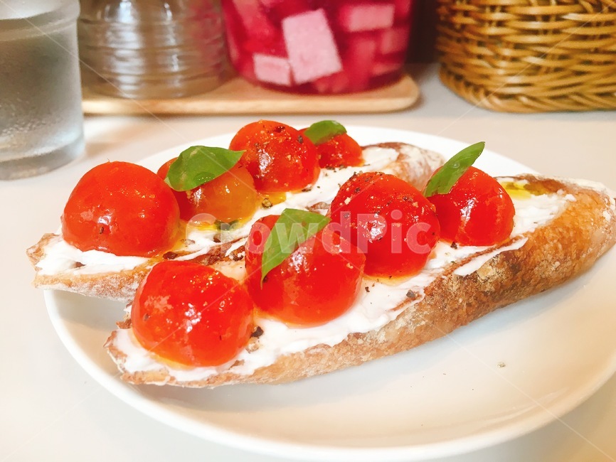브루게스타,토마토브루게스타,식빵요리,홈파티요리,핑거푸드,이탈리아,bruschetta