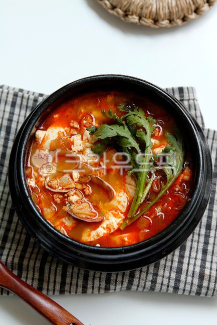 soup,Korean,Tofu Stew,cooking,food,Clam soft tofu stew