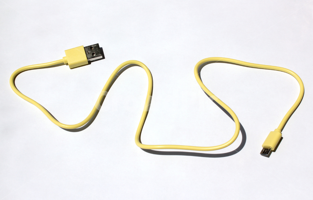 cable,connect,connection,connector,cord,digital,electric,industry,lan,line,link,macro,network,object,plug,usb,wire,yellow,연결선,케이블,디지털,전기선,전기,랜,랜선,네트워크,라인,노란색,노랑,전기줄,줄,흰배경,전선