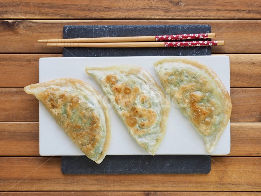 만두,군만두,중식,식품,한국문화,음식,배경,음식문화,문화,아시아,아시아음식,접시,전통,납짝만두,구운만두,음식,식재료,요리,food,cook,meal,dishes,food reserves