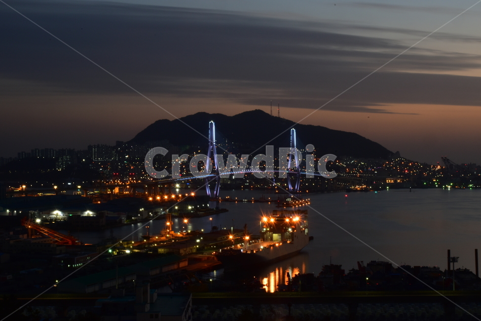 부산항대교,야경,항구,풍경,비경,바다,배,야경,밤,풍경,nightscape,night,landscape,도시,city,한국도시풍경,한국도시경관,korea cityscape,metropolis,중심지,town,시티,urban,어반,building,건물
