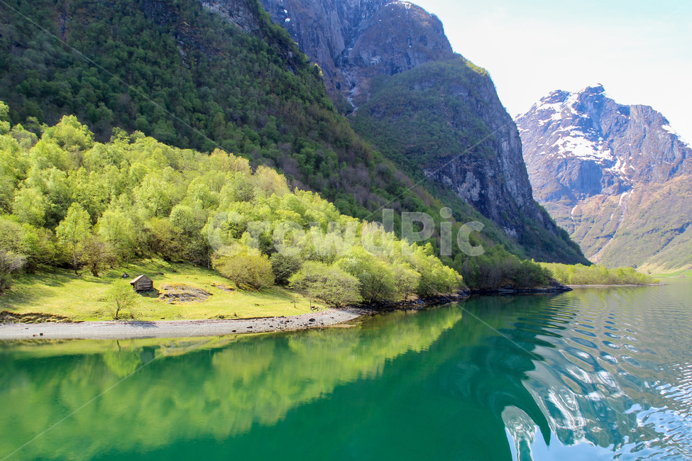 purity,magnificent,Clean,cute,peaceful,scene,spring,Sognefjord,beautiful,superb view,fjord,mountain,foot of the mountain,Aurlandfjord,scandinavia,sight,quiet,europe,Minister,picturesque,spare,Cliff,green,nature,everyone,riverside,mountain range,water,shar