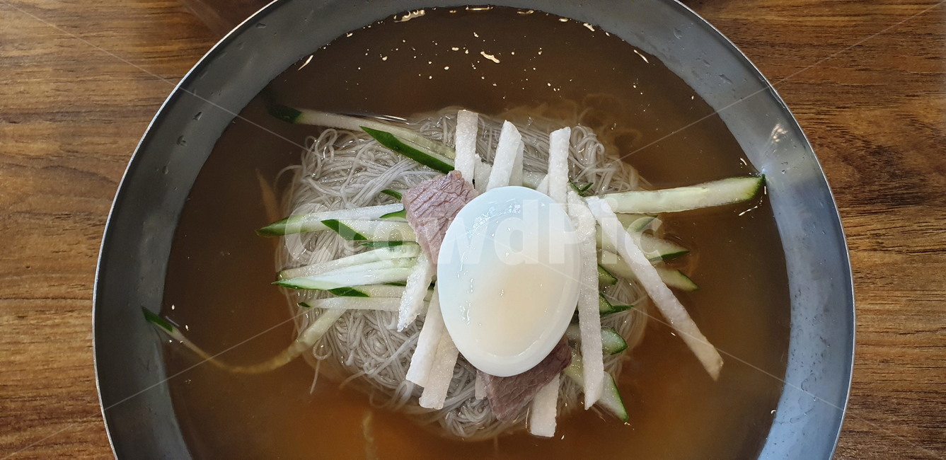 냉면,식사,점심,메뉴,요리,레시피,식당,테이블,별미,cooking,cook,food,dish,meal,계란,noodle,한국요리,국물,오이,음식,그릇,계절밥상,육수,고기,recipe,여름,summer,8월,August,음식,식재료,요리,food,cook,meal,dishes,food reserves,면류,면요리,noodles,한식,한국음식,한국요리,korean food,korean dishes,korean meal,korean cook