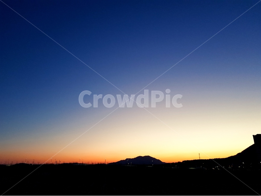 일출,해,아침,구름,풍경,겨울,자연,빛,자연,풍경,nature,landscape,outdoors,옥외,sky,하늘,red sky,붉은 하늘,dusk,황혼,dawn,새벽,sunset,일몰
