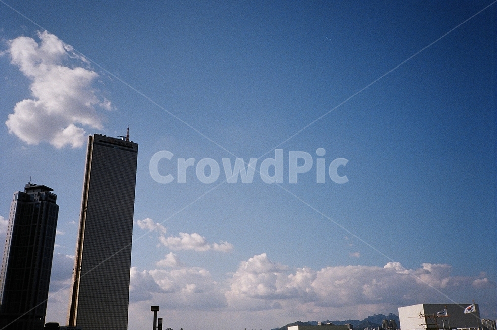 건물,building,건축물,하늘,sky,구름,cloud,필름,필름사진,film