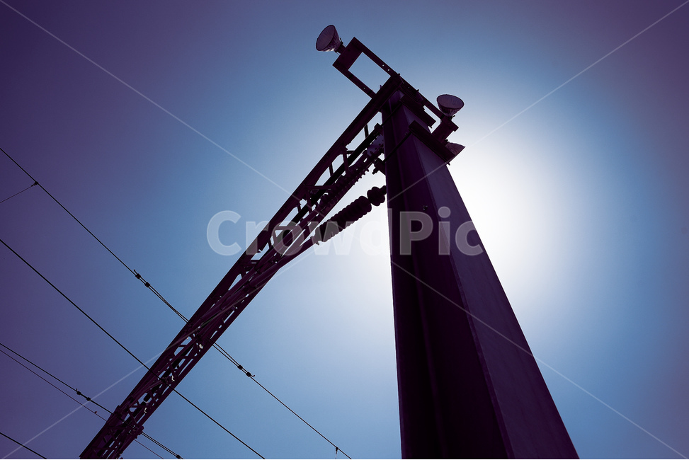 강구조,빔,철골,전차선,하늘,파랑,역광,steel,beam,steelstructure,blue,skyblue,건축물,건물외관,exterior,building,structure,architecture,construction
