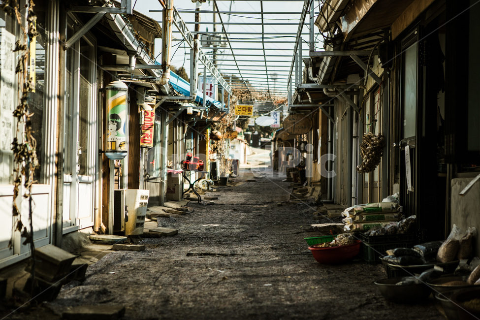 강화,교동도,교동시장,골목,오래된마을,마을,road,도로,urban,어반,town,city,거리,building,골목길,alley,빈티지사진,빈티지느낌,빈티지감성,vintage