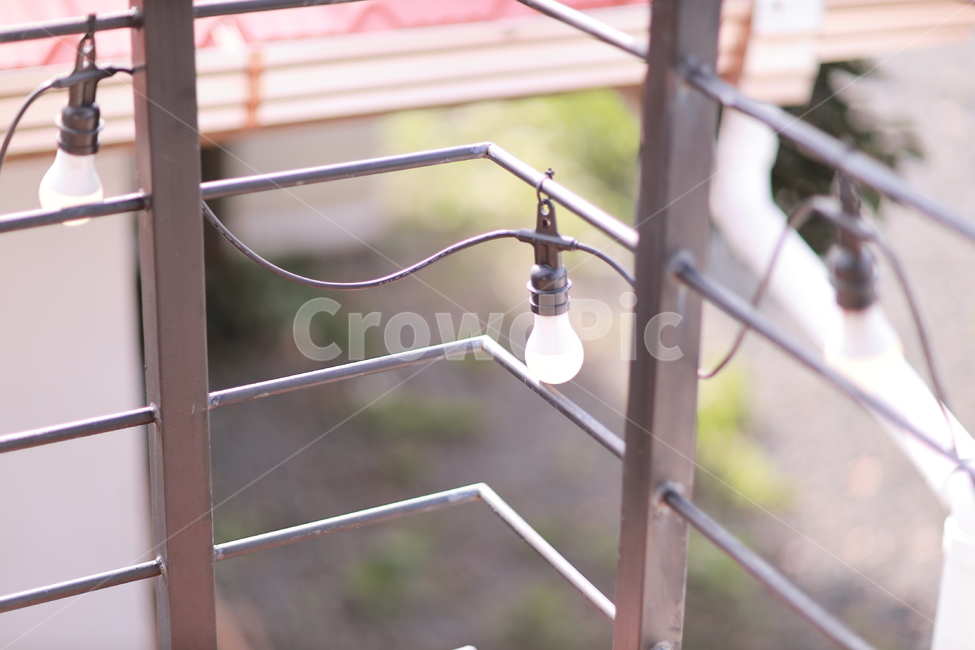 전구,전등,철제,구조물,난간,banister,railing,handrail,사물,물건,오브젝트,thing,object,matter