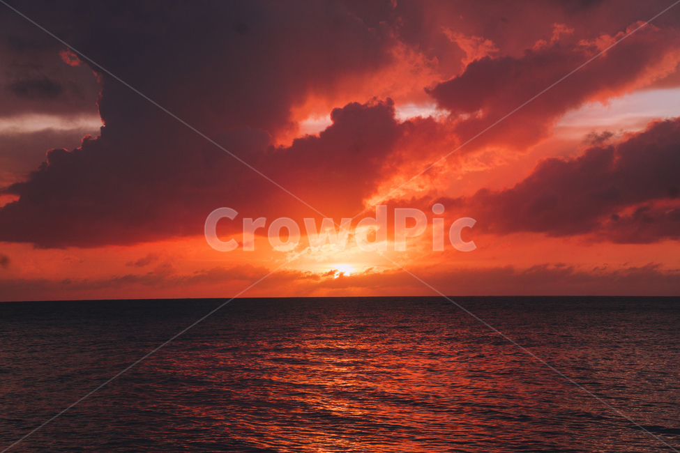 outdoors,옥외,nature,자연,land,ocean,대양,sea,바다,water,물,하늘,cloud,구름,redsky,붉은하늘,sunset,일몰,dusk,황혼,sky,sunlight,햇빛,자연,풍경,nature,landscape