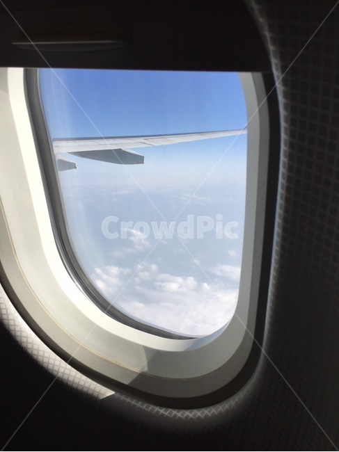 비행기,하늘,구름,비행기창문,날개,날다,공항