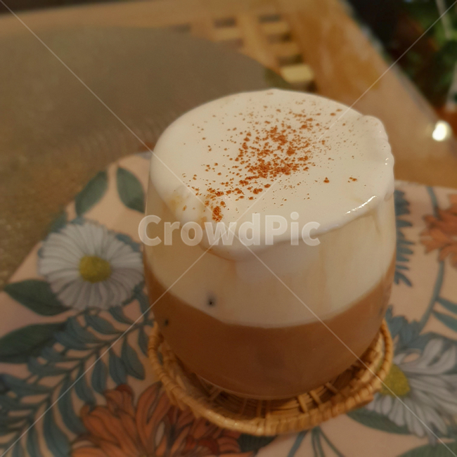 food,음식,pottery,saucer,받침접시,coffee,커피,dessert,커피,카페,coffee,cafe