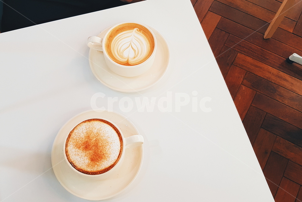 커피,카페,맛집,카페라떼,감성,white,coffee,cafe,food,음료,디저트,감성사진,휴식,커피잔,테이블