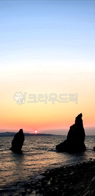 tide,Grandma Rock,wait,nature,sun,Mangpuseok,Beach,sunlight,At sunset,blue sea,outdoors,sunset,Grandpa Rock