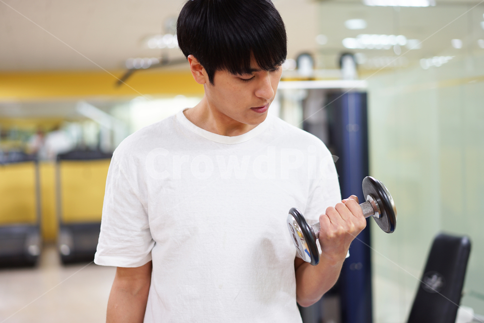 운동,남자,체조,스트레칭,체력단련,헬스,헬스장,자기관리,피트니스,몸관리,운동기구,근력운동,무산소운동,유산소운동,다이어트,아령,health,gym,dumbbell,fitness,diet,man,stretching,트레이닝,남성,사람,인물,인간,human,person,남성,남자,man,male,건강,헬스웨어,헬스케어,healthware,health care