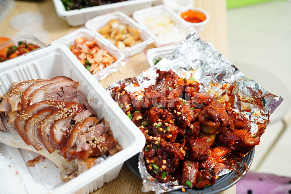 족발,한식,육류,육식,고기,돼지,안주,먹거리,식사,푸드,food,배달,야식,먹방,음식,식재료,요리,food,cook,meal,dishes,food reserves,육류,고기,meat,한식,한국음식,한국요리,korean food,korean dishes,korean meal,korean cook