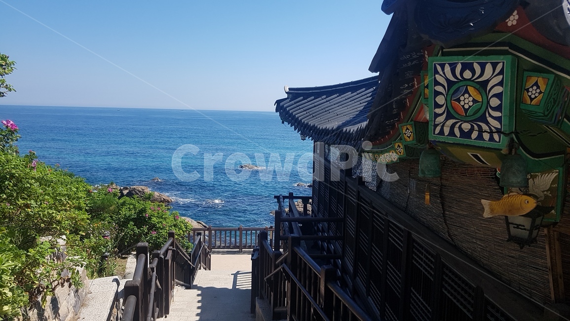 풍경종,낙산사풍경,바다와사찰,바다,단청,물고기풍경종,처마풍경,낙산사풍경종,낙산사물고기종,자연과조화,bell,landscape,동해,풍경,사찰,한국자연경관,한국자연,한국절,한국사찰,koreanature