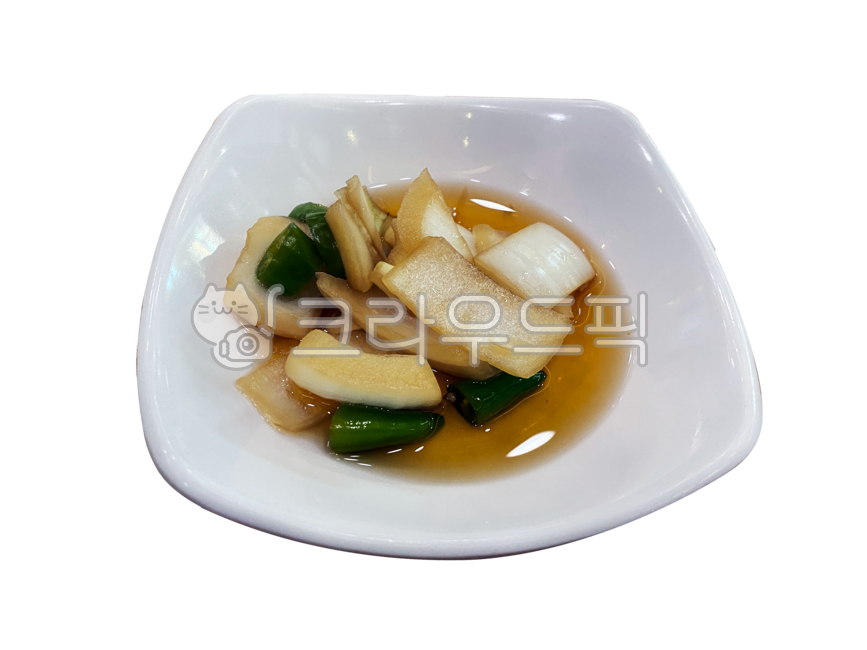 반찬,양파,양파짱아치,양파장아치,png,배경,투명배경,누끼,간장,짱아치,장아치,야채,양념,음식,식재료,음식재료,한국음식,한국문화,가정요리,식자재,먹거리,접시,sidedish,onion,pickledonion,background,transparentbackground,soysauce,pickledradish,pickledvegetables,vegetable,seasoning,koreanfood,koreanculture,homecooking,ingredients,food,dish