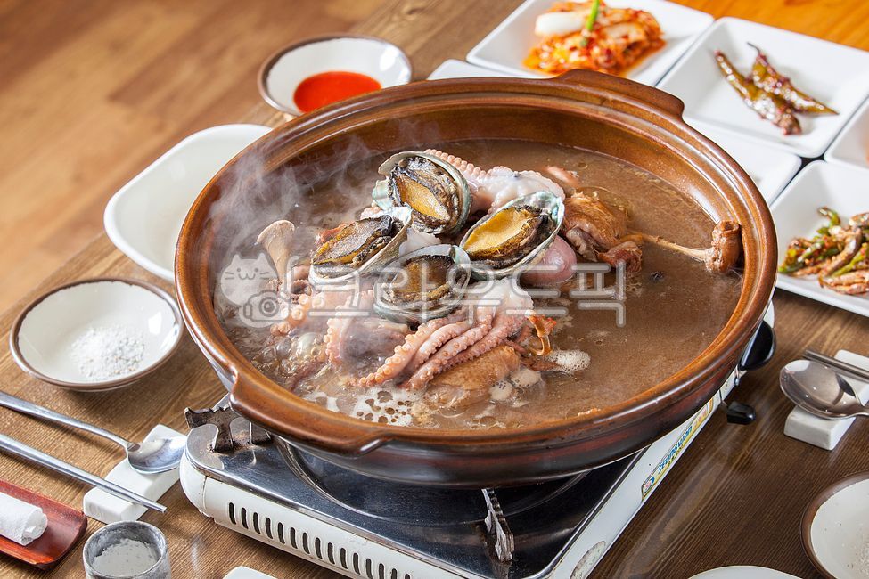 해신탕,오리해신탕,닭해신탕,오리백숙,닭백숙,백숙,전복,낙지전복백숙,전복백숙,전복요리,낙지요리,낙지,산낙지,식사,food,음식,요리,초복,중복,말복,복날,복날음식,엄나무백숙,한방오리백숙,한방닭백숙,닭,오리,한방백숙,삼계탕,영양식,건강식,보양식,보양음식,영양음식,건강음식,원기회복,음식,식재료,요리,food,cook,meal,dishes,food reserves