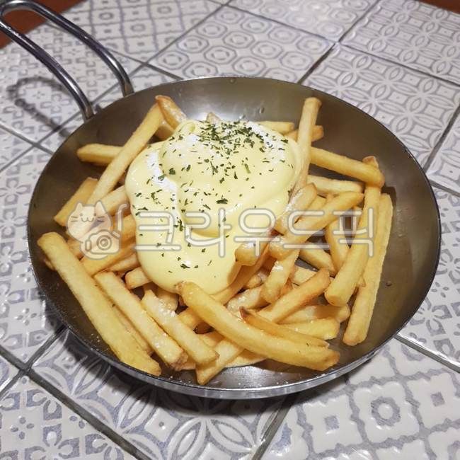 감자튀김,튀김,fries,food,음식,갈릭감자튀김