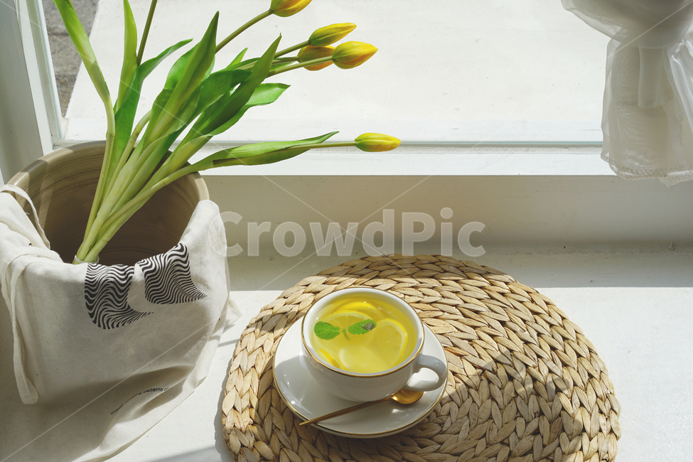 음료,레몬차,tea,카페,노란색,노랑색,튤립,음료수,drink,beverage,감성,sensible,feeling