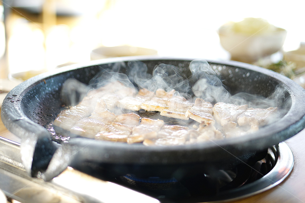 삼겹살,생고기,고기집,고깃집,food,dish,meal,stew,요리,음식,식사,스튜,음식,식재료,요리,food,cook,meal,dishes,food reserves,육류,고기,meat