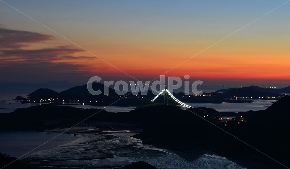 outdoors,옥외,nature,자연,light,빛,flare,플레어,mountain,산,mountainrange,산맥,전북,군산,고군산군도,군도,고군산군도일몰,해넘이,sunset,일몰,dusk,황혼,redsky,붉은하늘,sky,하늘