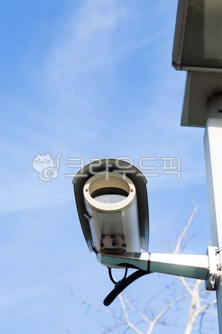 sky,close up,equipment,low angle,technology,cctv,outdoor,surveillance camera,security,watch,safety,protect,camera