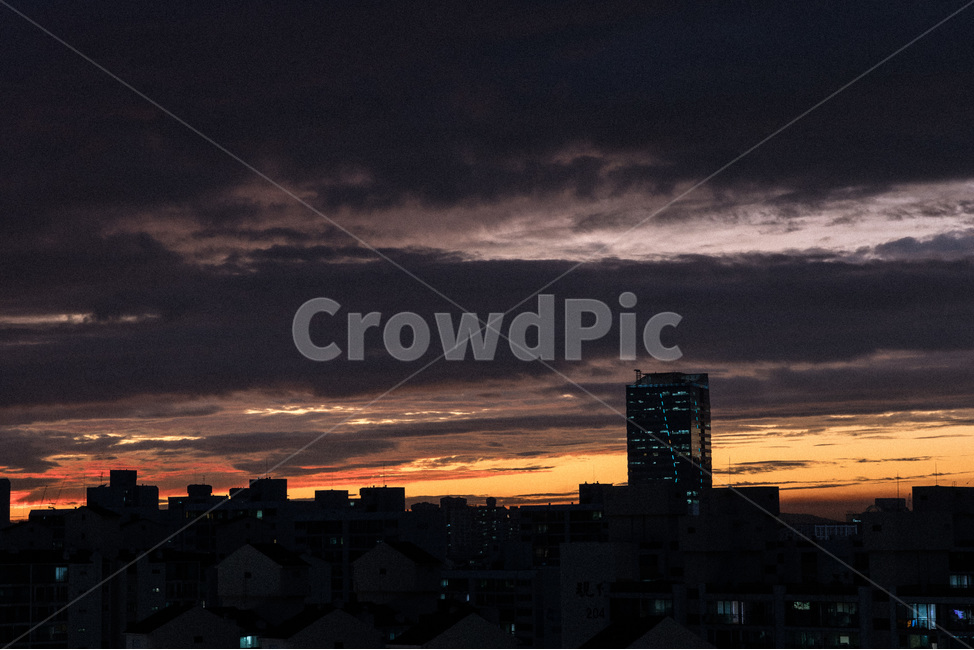 해질녘,노을,어둠,도시,야경,city,sunset,darkness,sky,구름,빌딩,building