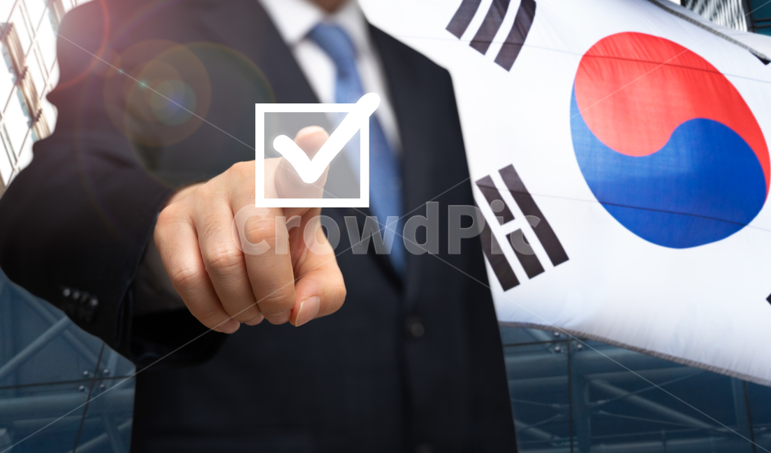 선거,투표,표,유권자,주권,권리,의무,기본권,선출,정치,정당,민주주의,선택,국민투표,지방선거,결정,국회의원선거,대통령선거,국민,총선,대선,여론,카피스페이스,제도,개념,누끼,컨셉,애국심,태극기,국기,충성심,애국,충성,비즈니스맨,비즈니스,비지니스,비지니스맨,남성,남자,정장,손짓,한국,대한민국,확인,사람,선거이미지공모전,연출,컨셉,콘셉,direction,concept